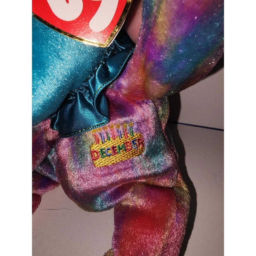 Ty Beanie Babies December Bear 2001‎